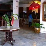 Le Paradis Hotel