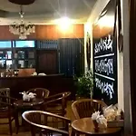 Le Paradis Hotel