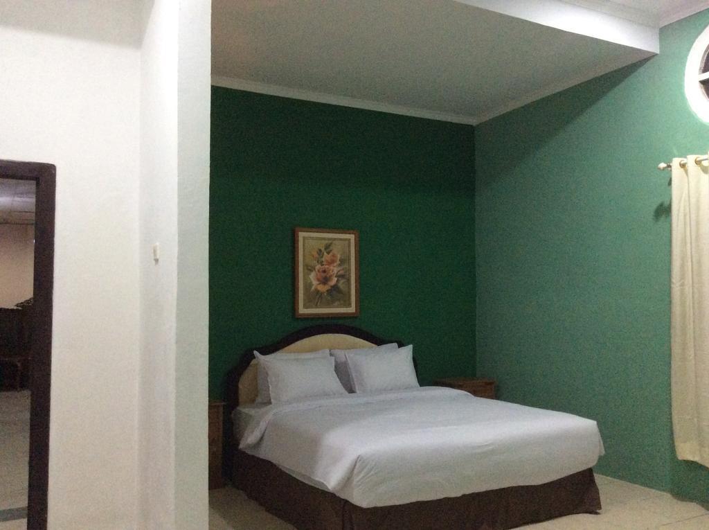 Le Paradis Hotel 2*